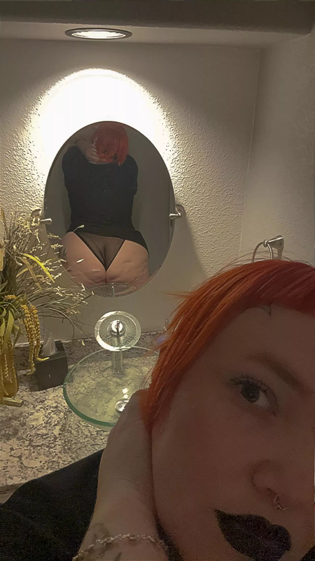 Just a cheeky peek, cause that ain't even the whole peach