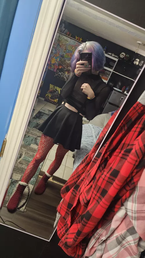 Maybe a cute fit ;3