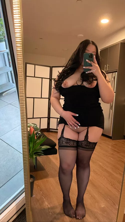 No panties = easy access