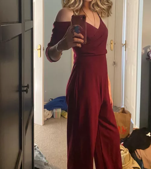 Pantsuit making me feel super powerful