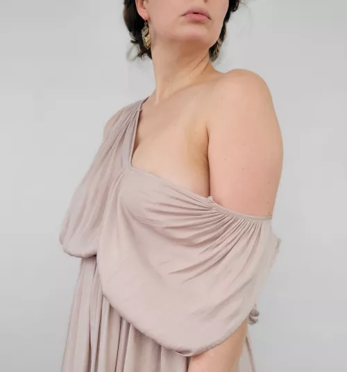 This dress is so delicate and [f]eminine and pretty