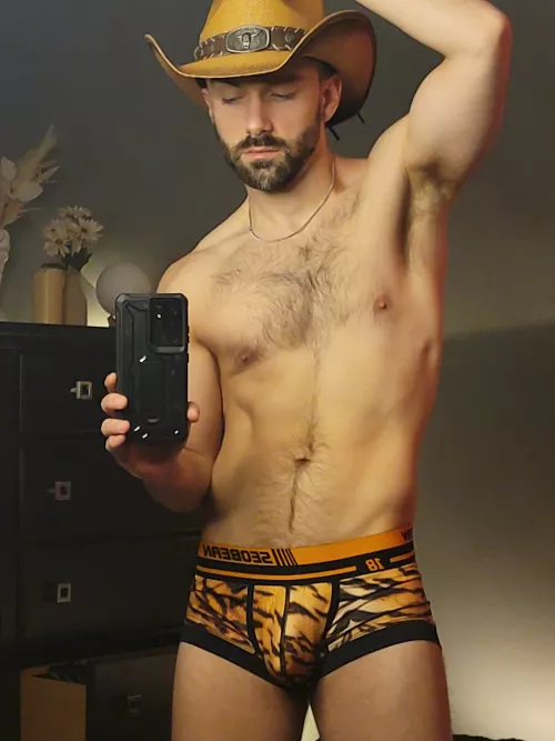 Tiger is my favorite animal lol