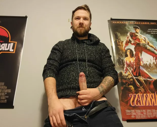 What movie are we watching? (and are we even watching it?)🤤