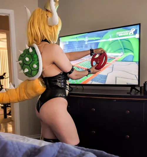 Another shot from my bowsette photoshoot 😍