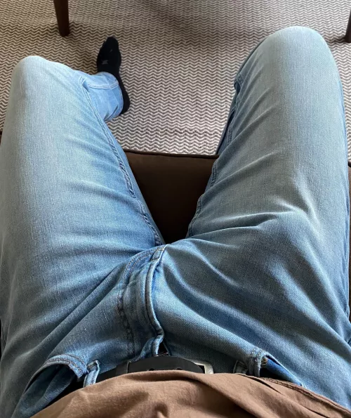 Commando in jeans this morning