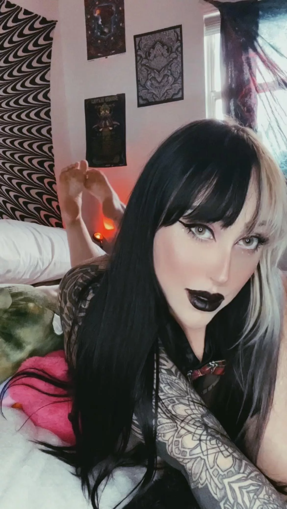 craving your attention 😍