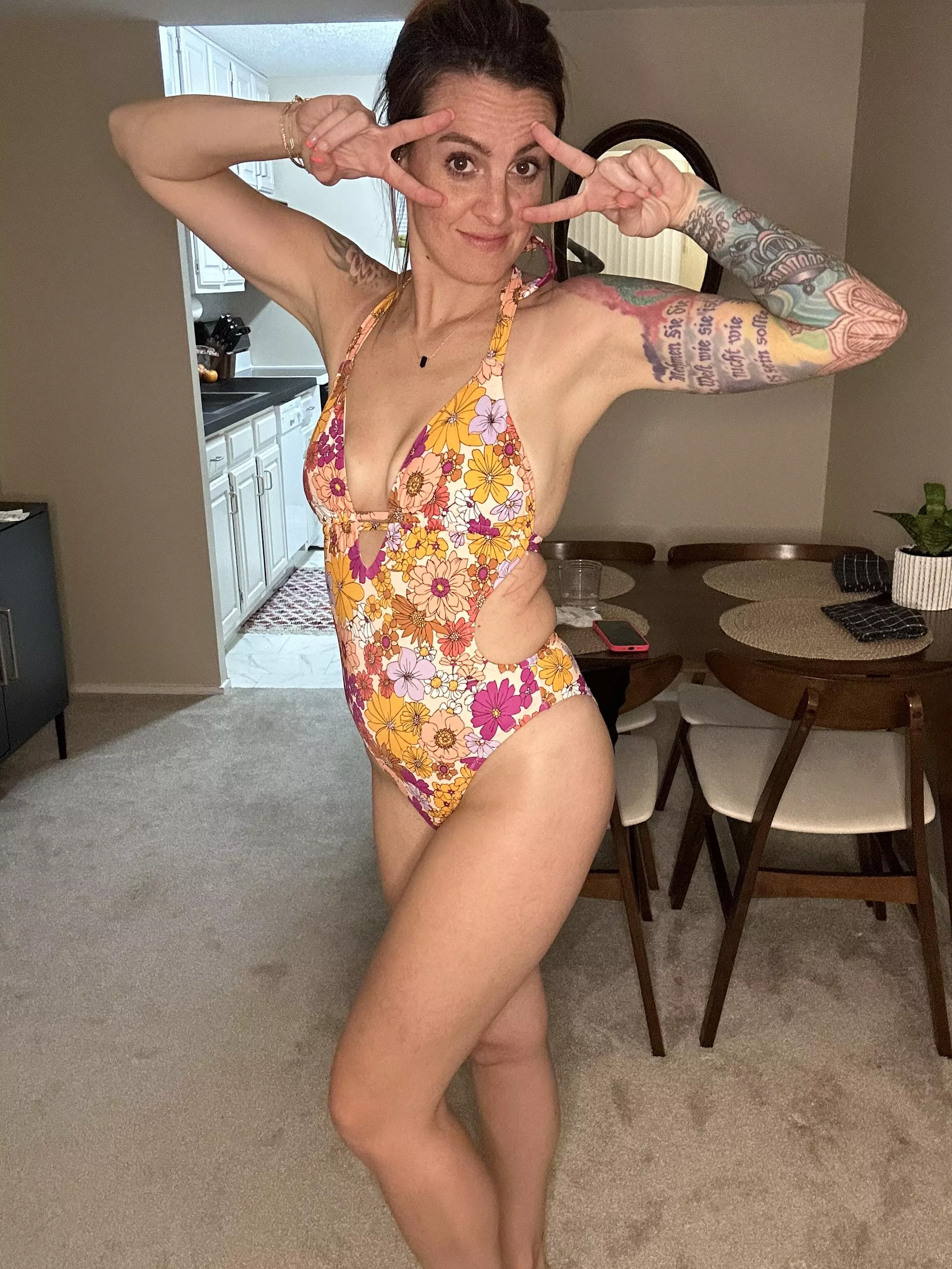 F40 and a Mom of 2….. What do you think?