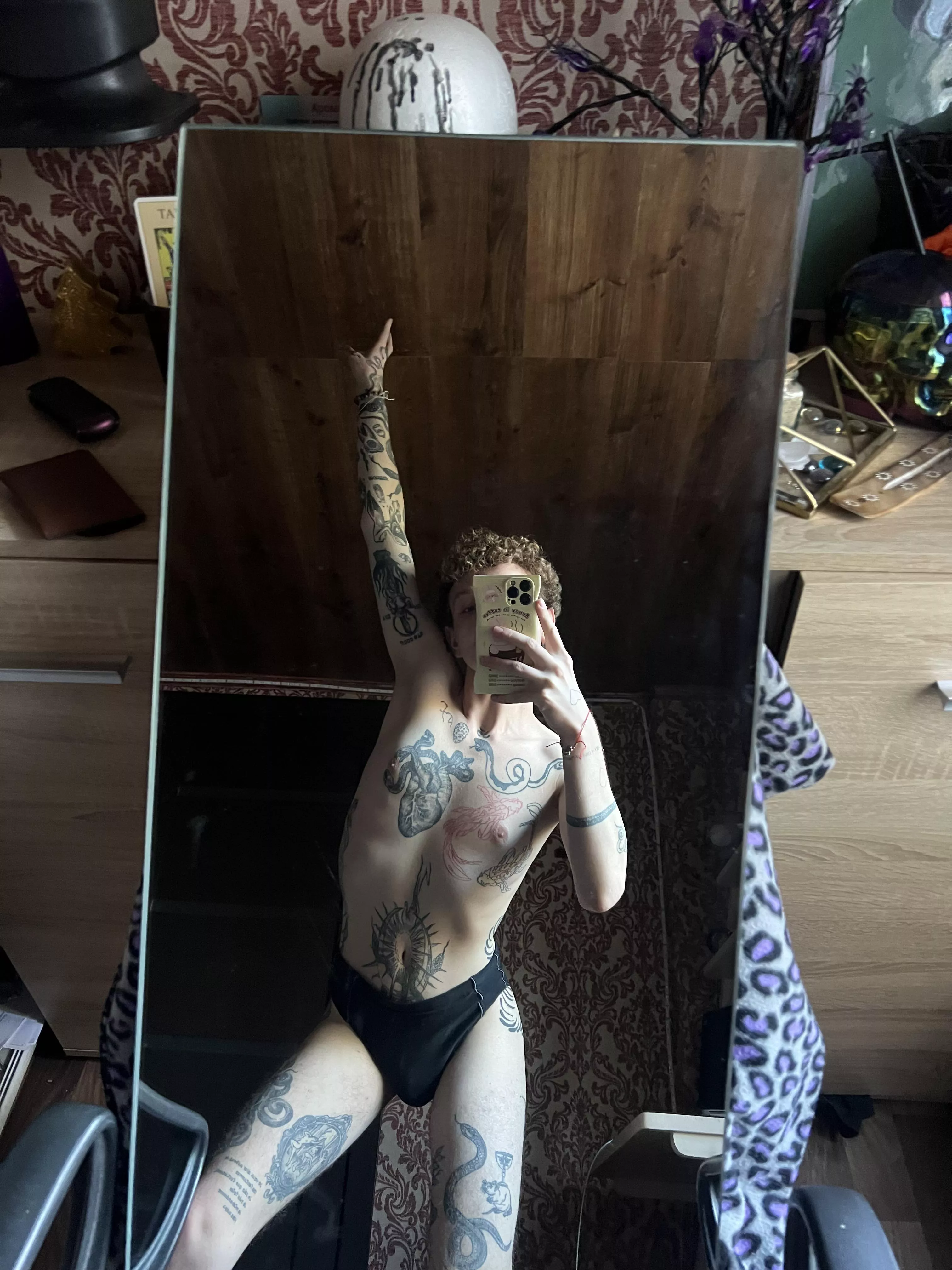 Help me hold up the ceiling!