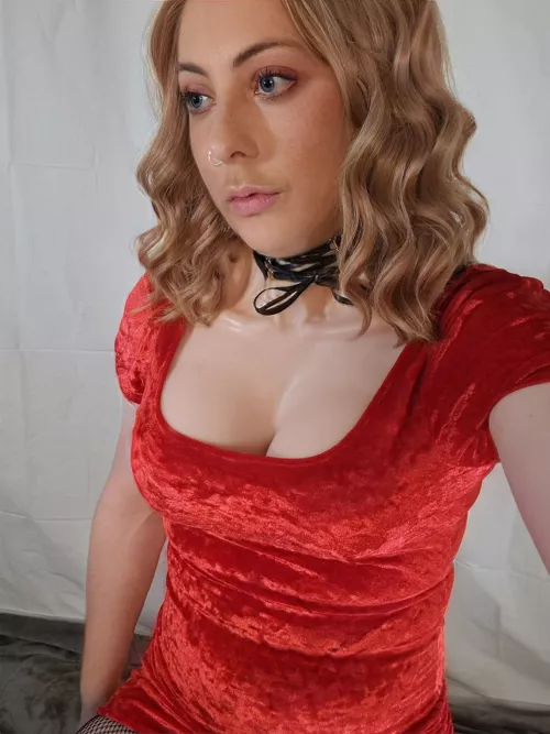 🥰 how do i look in red?