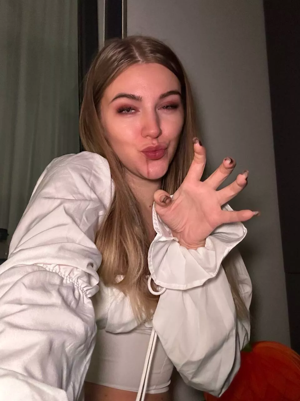 i'm going to scratch you