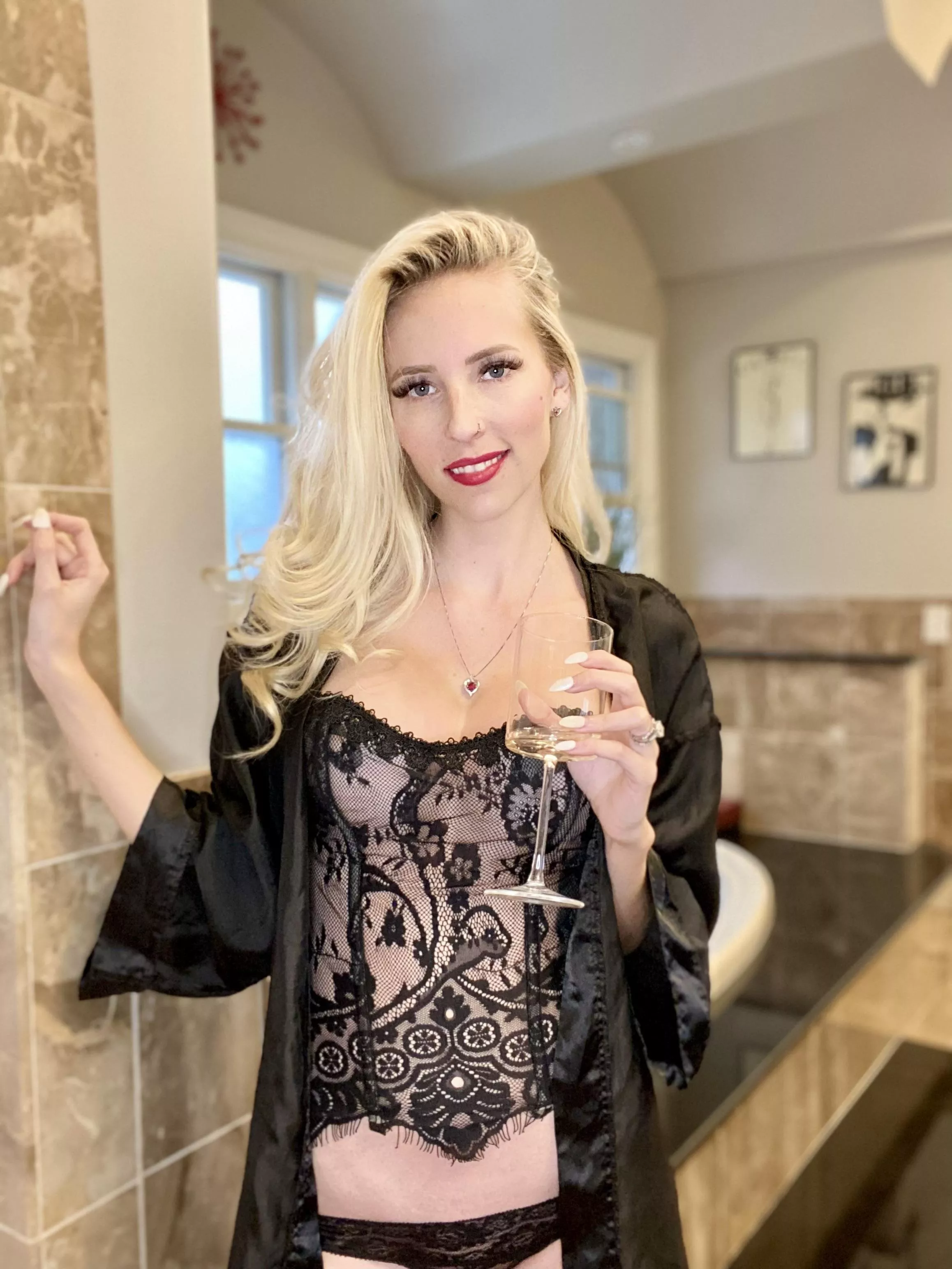 So…do you think I am a fit for this subreddit 💋