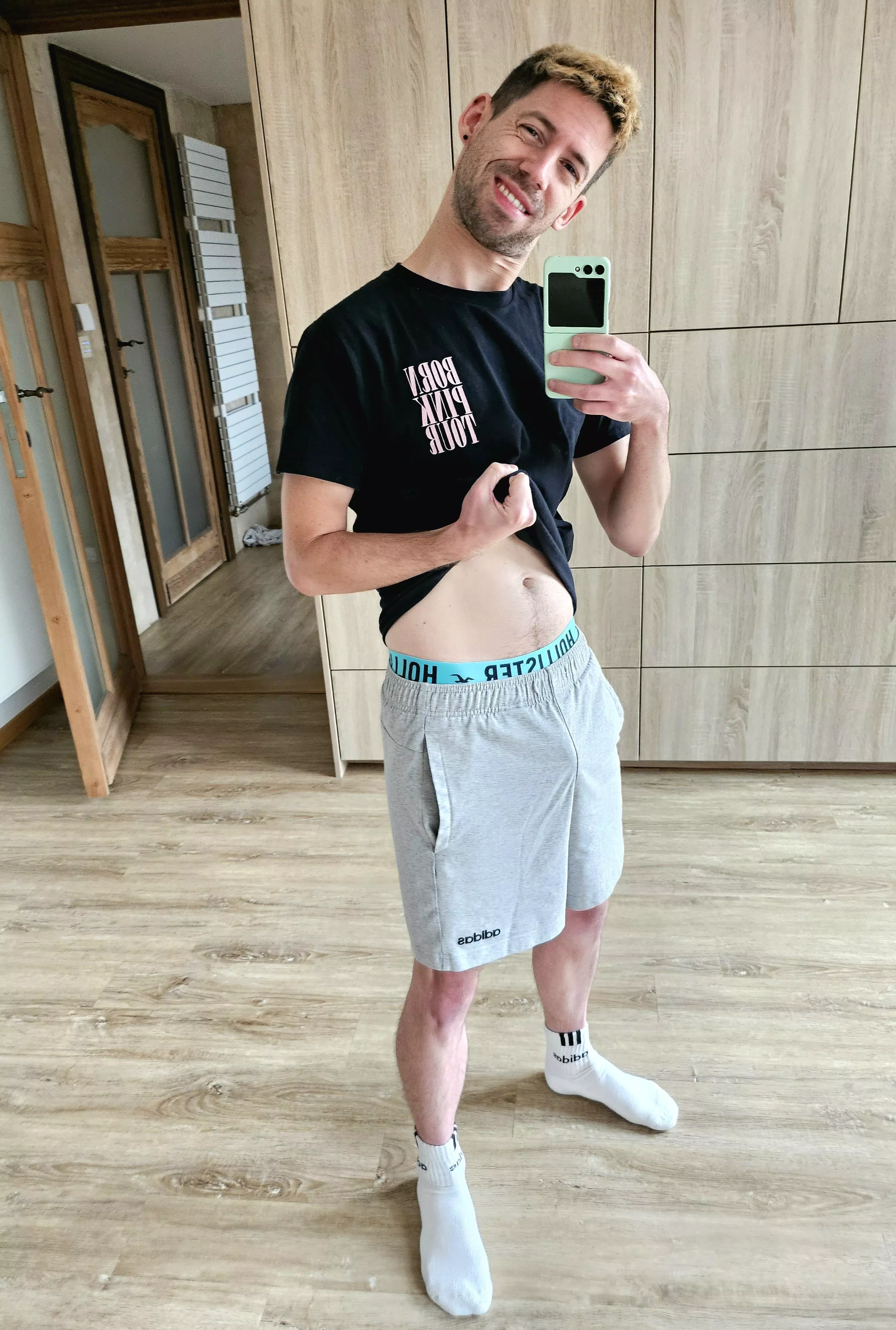 Sweatshorts weather, or sweathershorts Sweatshorts weather, or sweathershorts