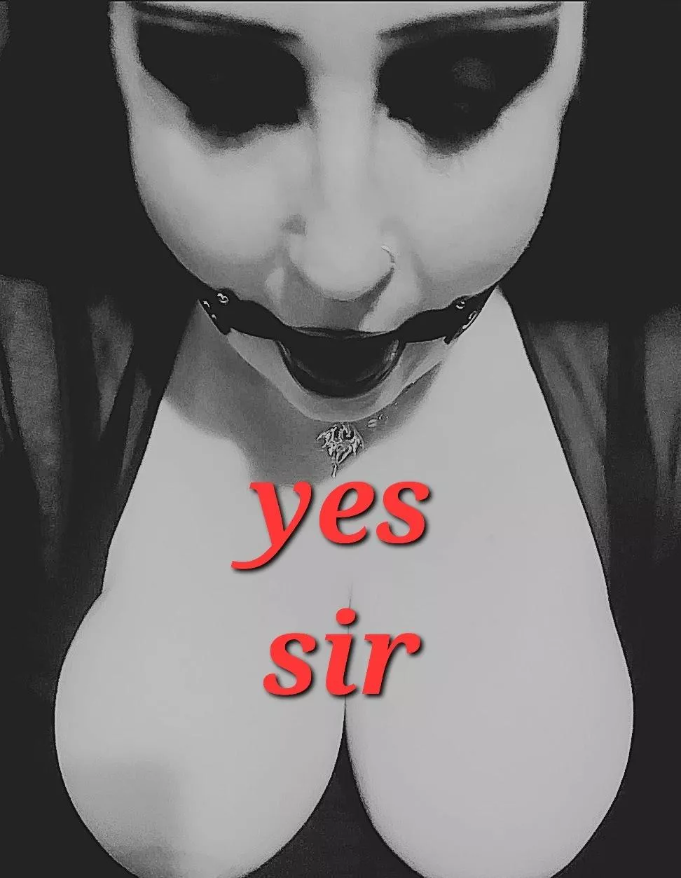 Uk gothique 33f. Is this how you want me?