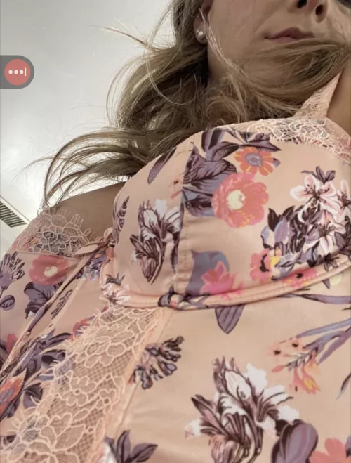 Who doesn't like a soft bustier?