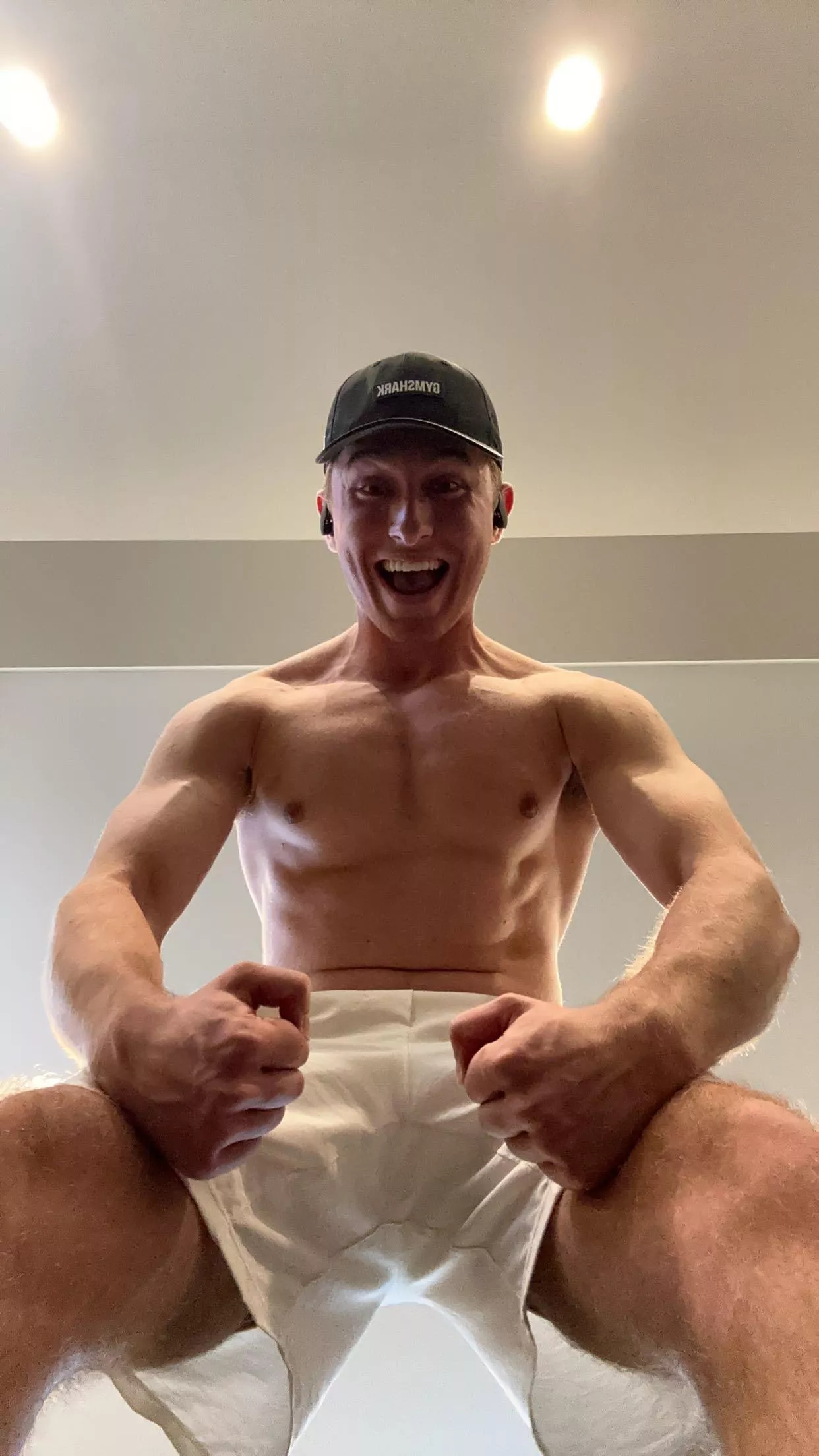 Would one of your kinks be going to the gym together and fucking in the changing room between sets?