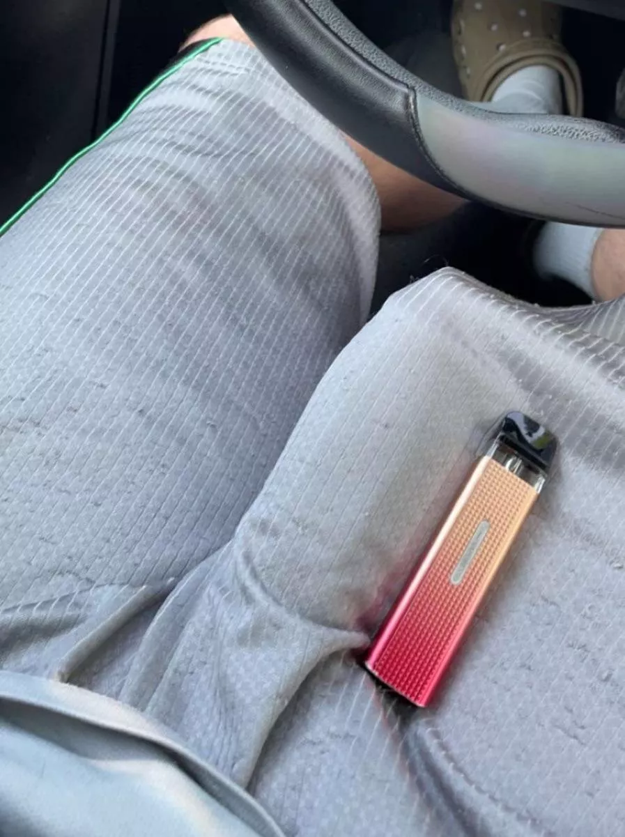 You see this while I’m driving, what would you think? 😅😏