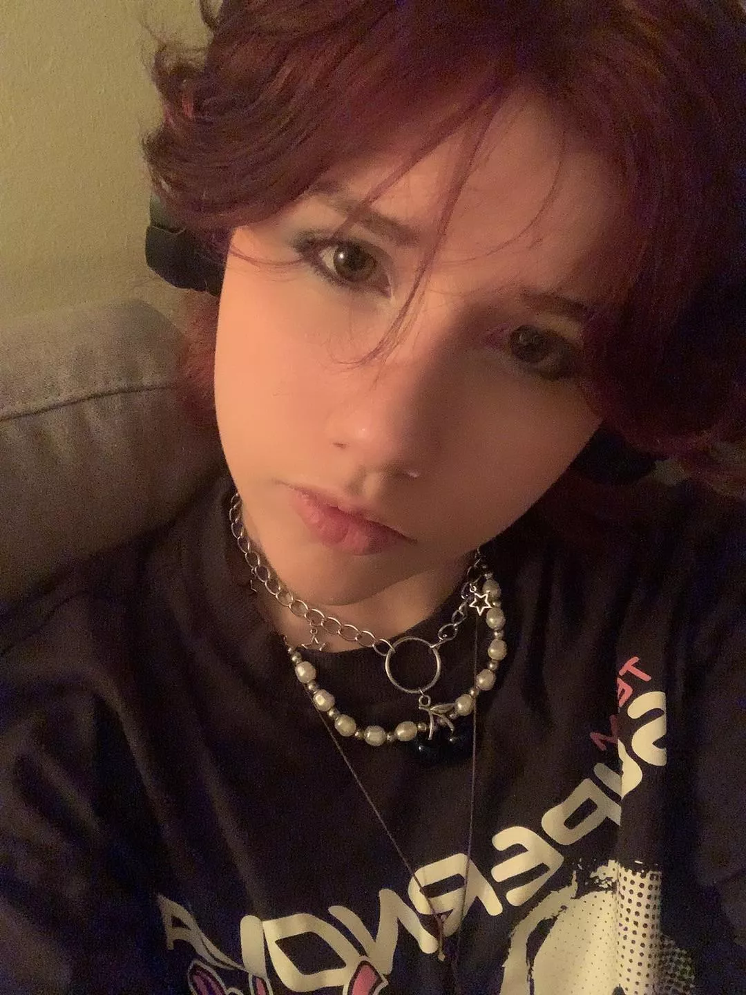 <3