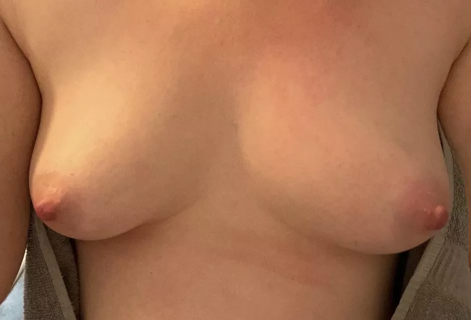34F 165lbs 5’8” My wife said I should share my breasts be, so here goes.
