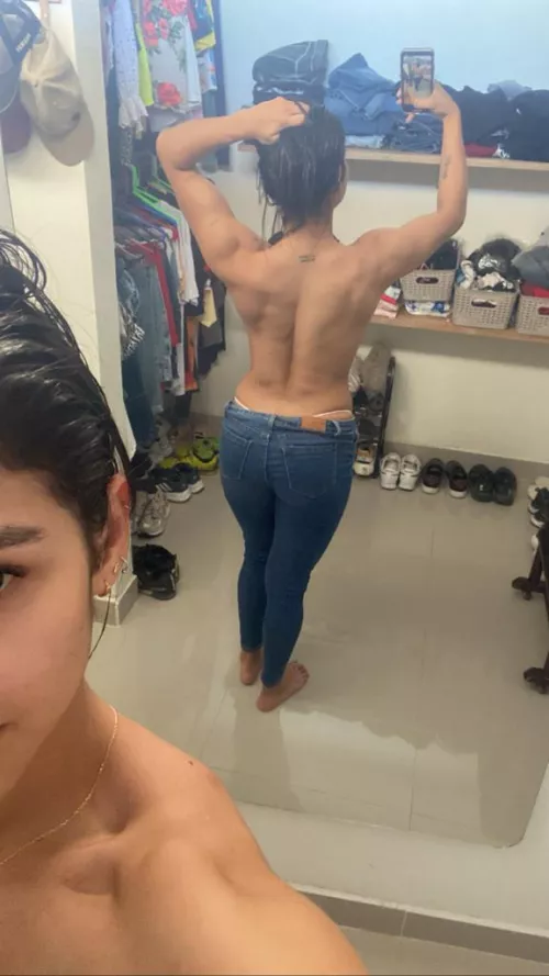 Are back muscles hot?