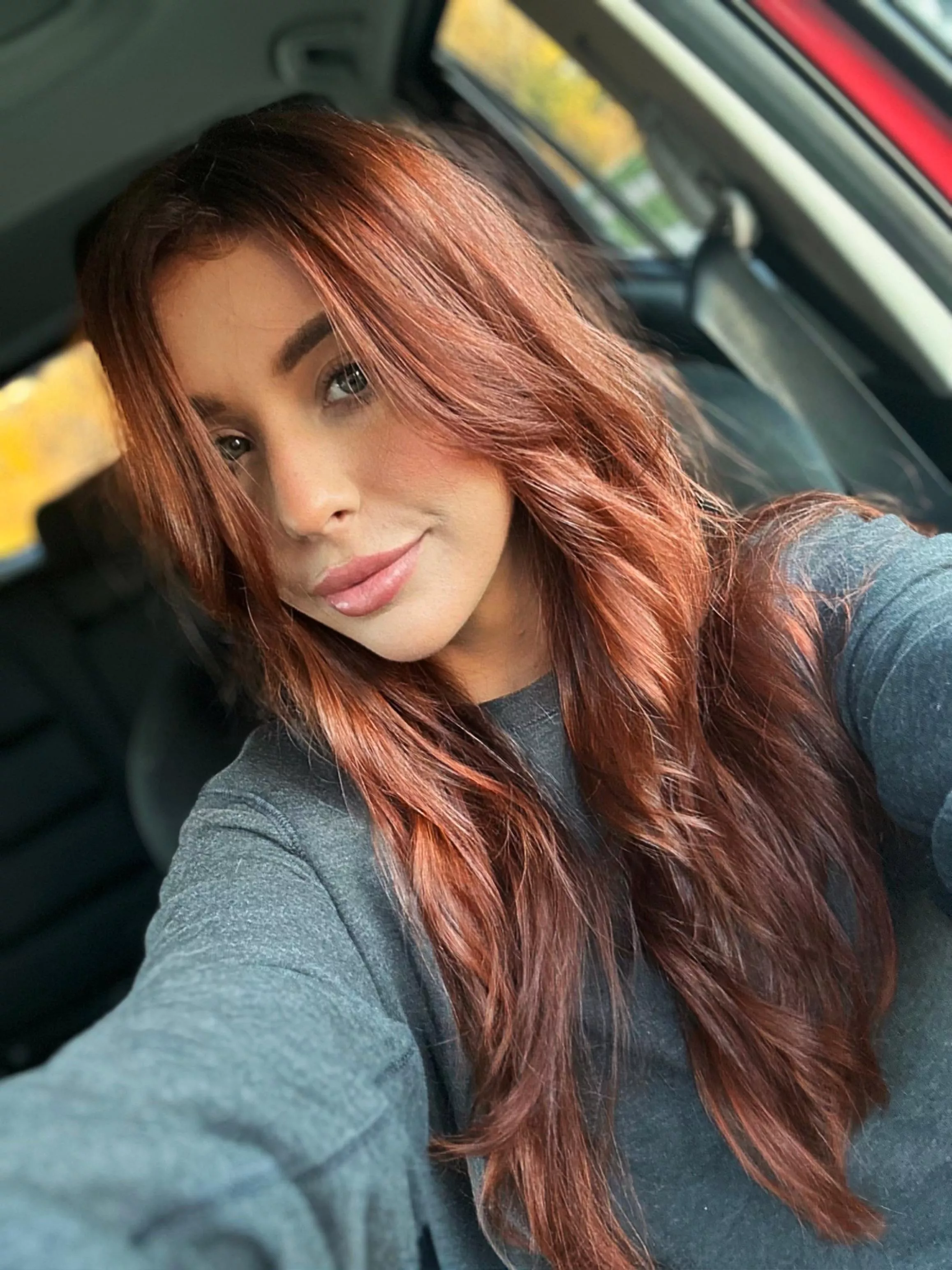 Being bored on a road trip means you get selfies, yay [f]