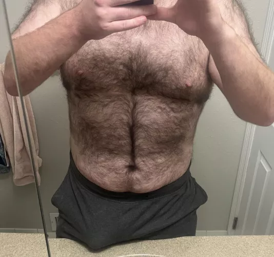 Hope everyone is enjoying their Friday night 👀 i know I am