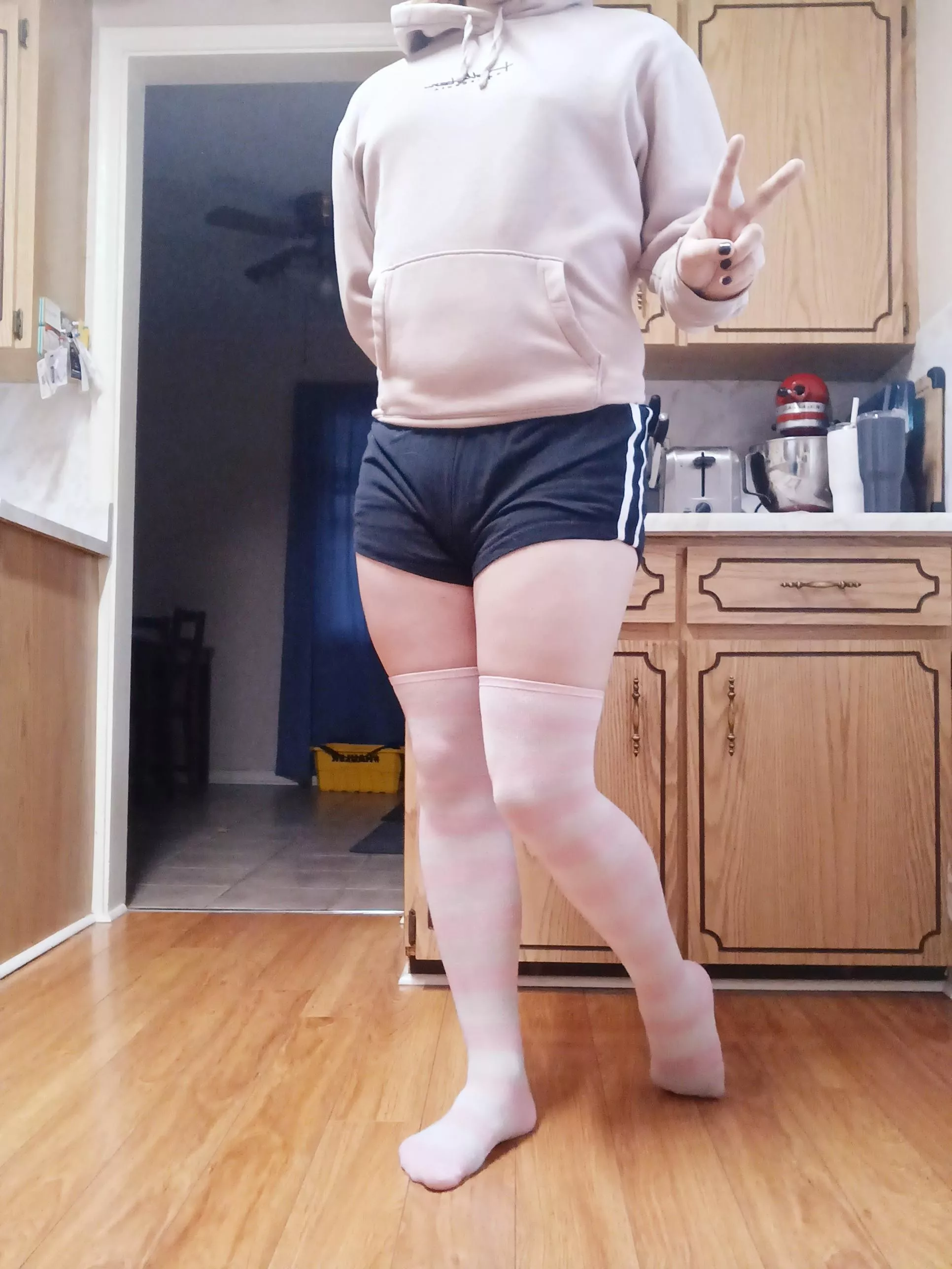 Idk what to put for a title... um, hai! :3
