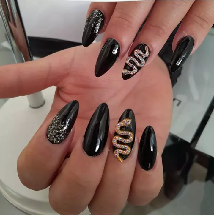 Love for black 🖤