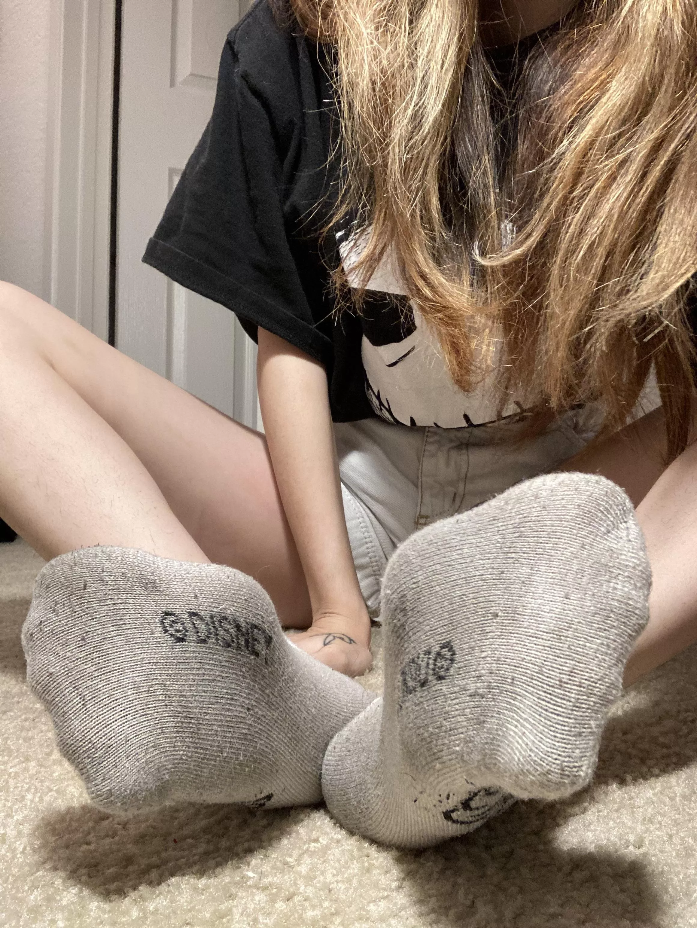 [selling] Put them in your mouth. Get these dirty ankles ready to ship ~Selling panties/socks/bras and digital content~