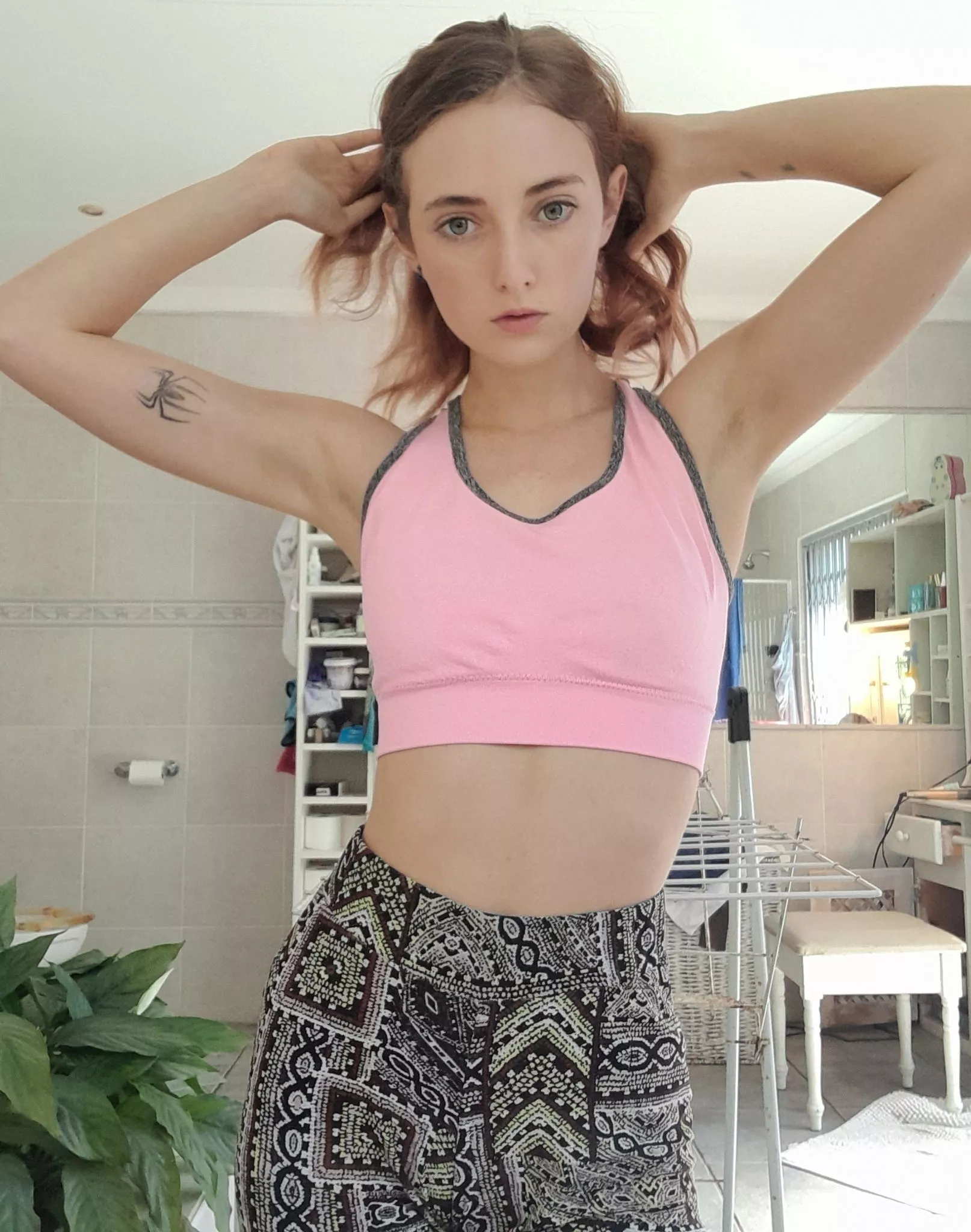 Something sexy under red clothes F18