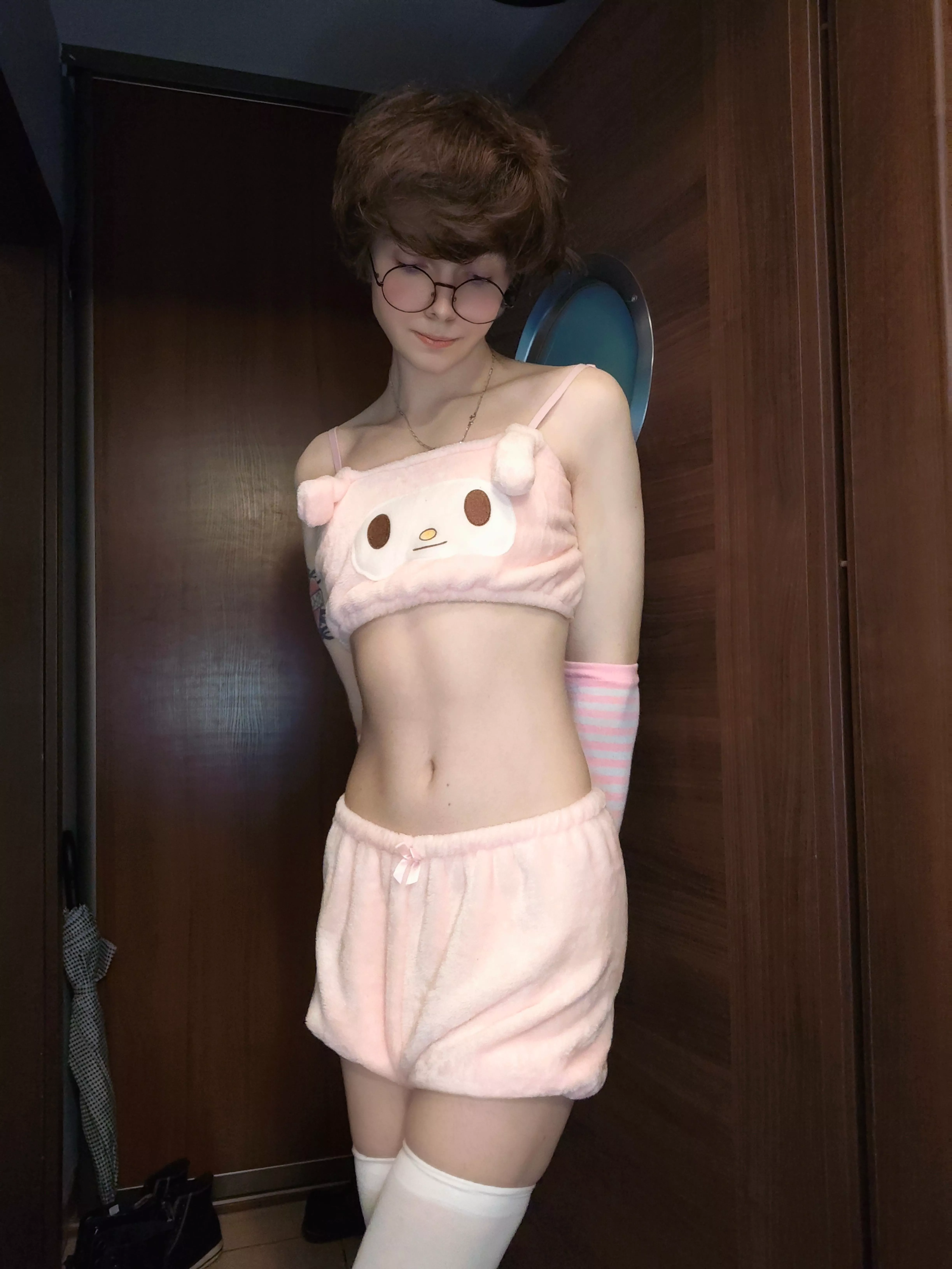 This is what boys are supposed to look like :33