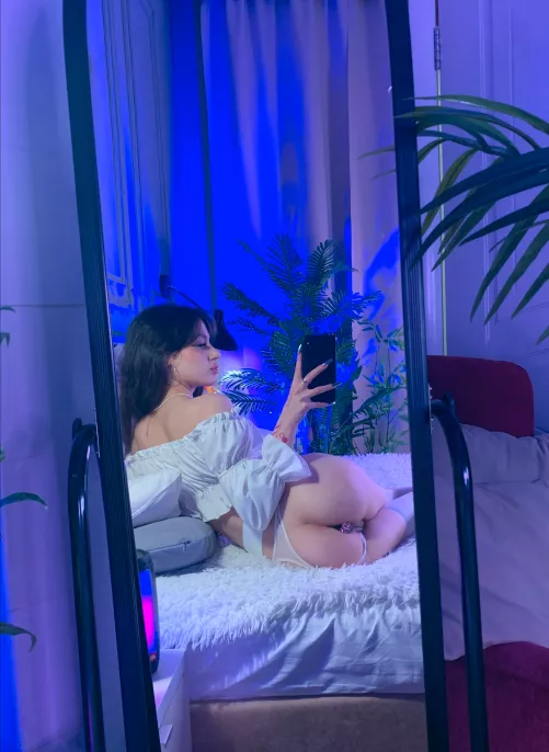 Today's a good day to entertain my ass with your cock