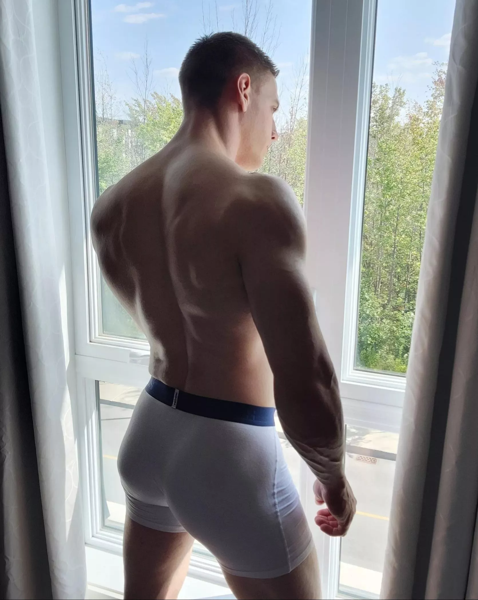 Waiting for you to come back home 😘