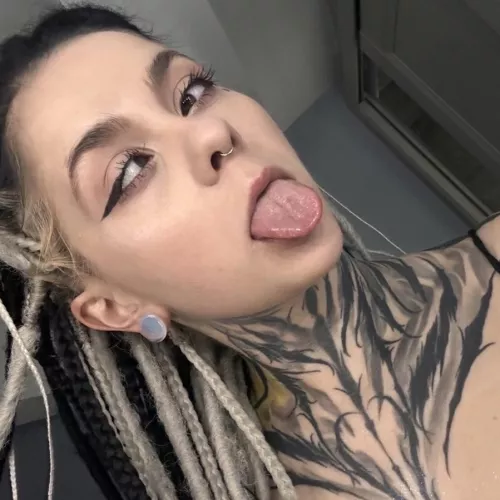 Waiting for your load daddy