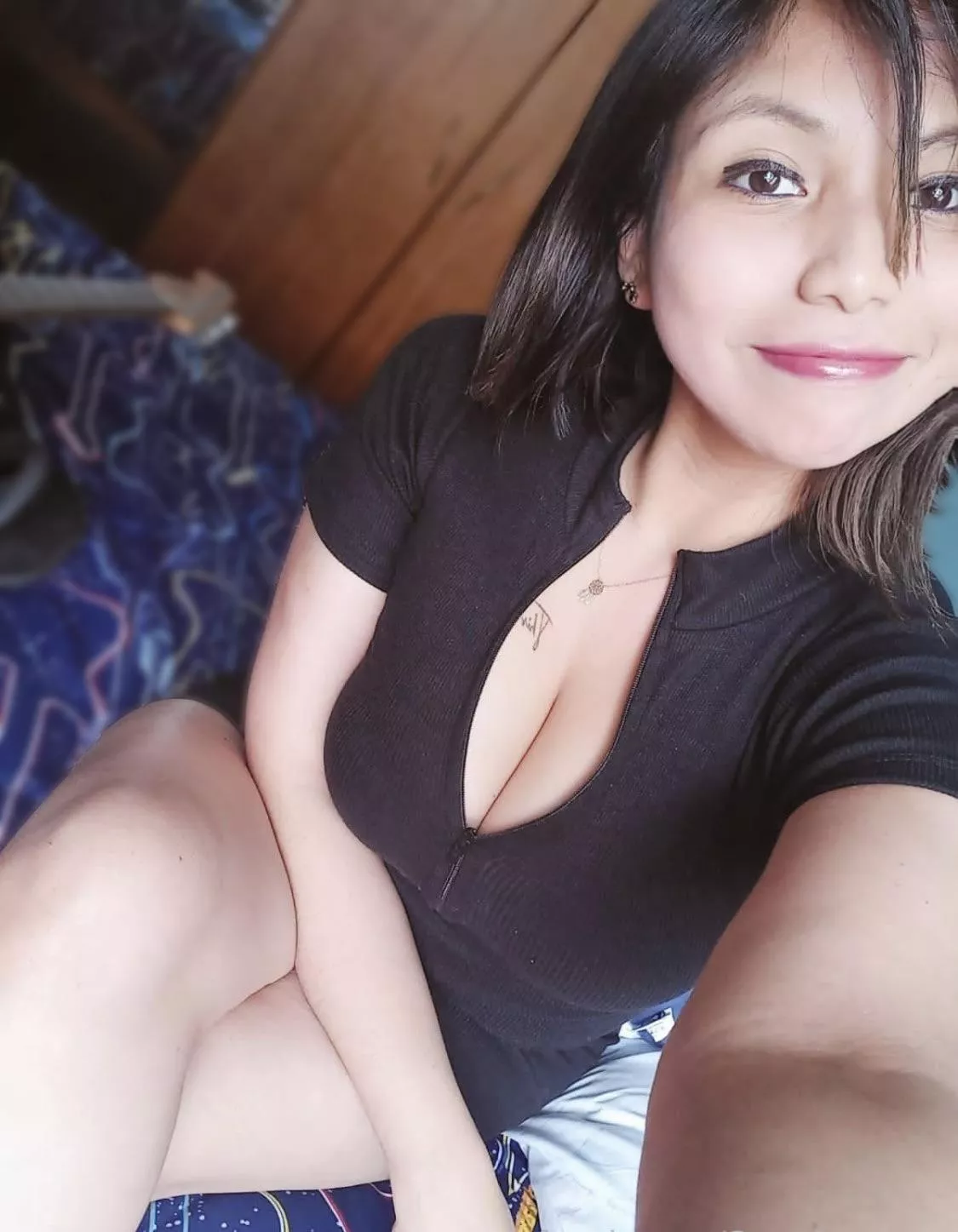 Where would you kiss me first? 👀