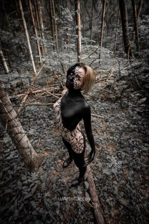 Dark body art by Art of Decay model Margo Kuzina photo by Roycoreroy