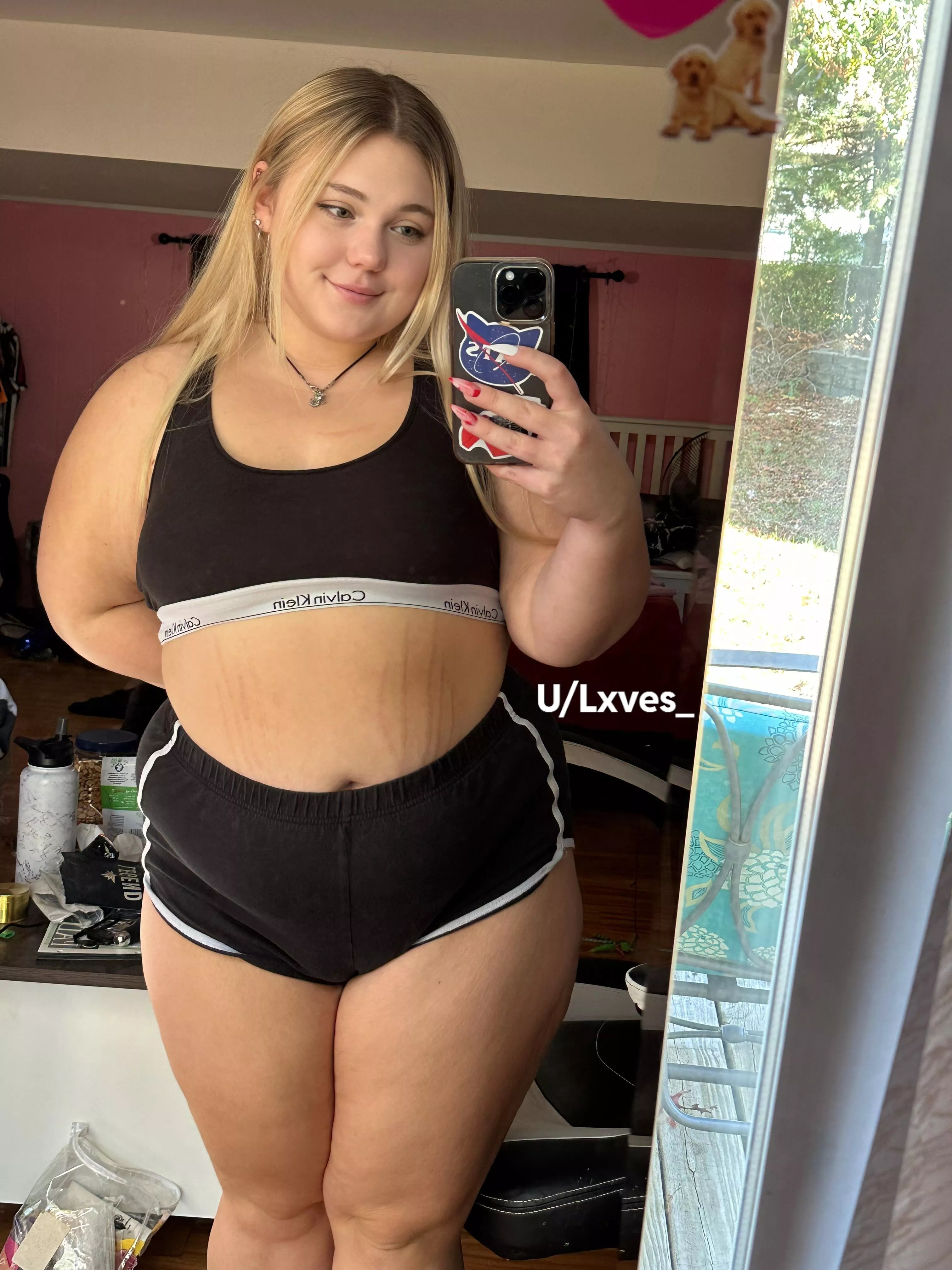 Goodmorning from your chubby neighbor 😌