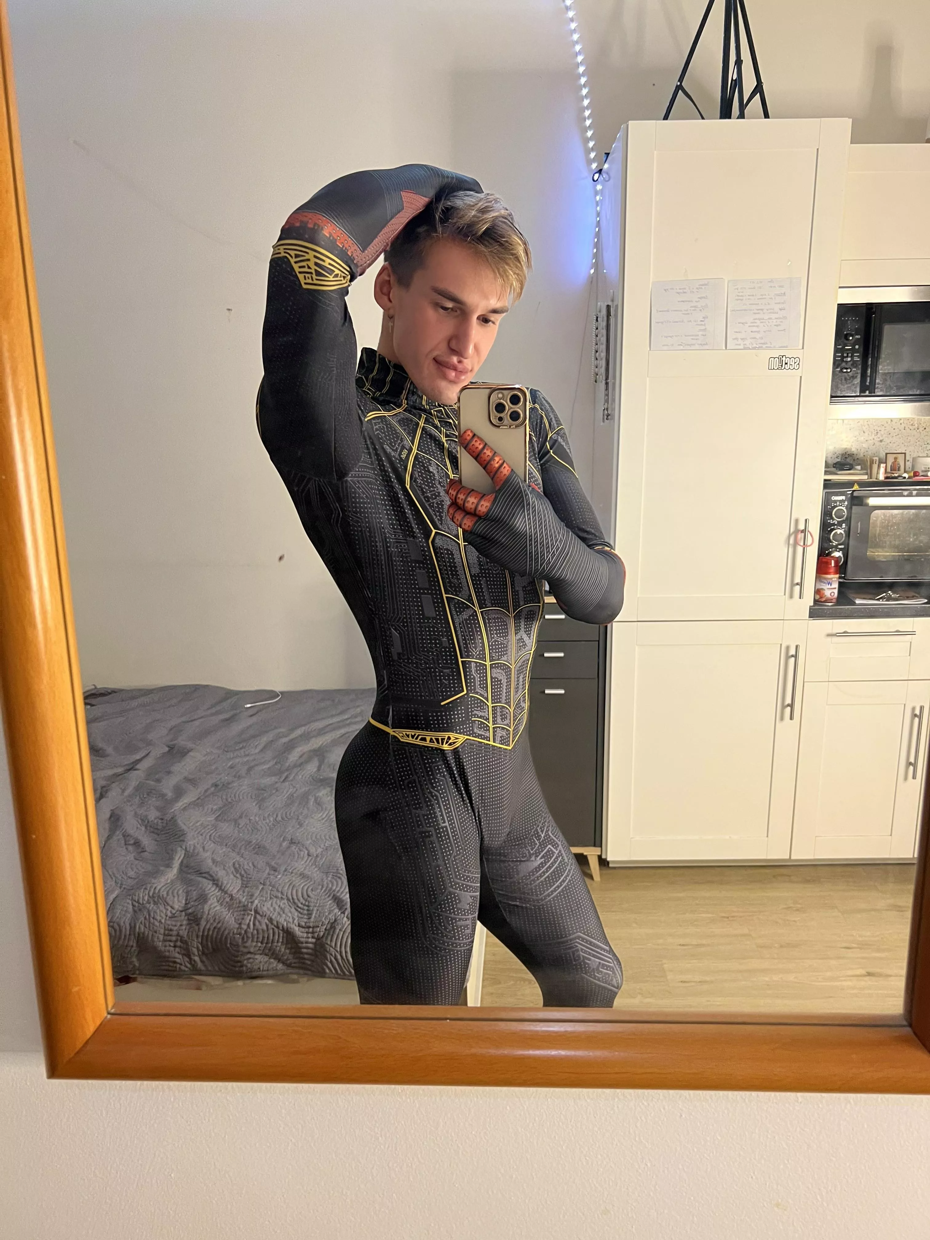 How's my spiderman cosplay? Or should I say spidergay? How's my spiderman cosplay? Or should I say spidergay?