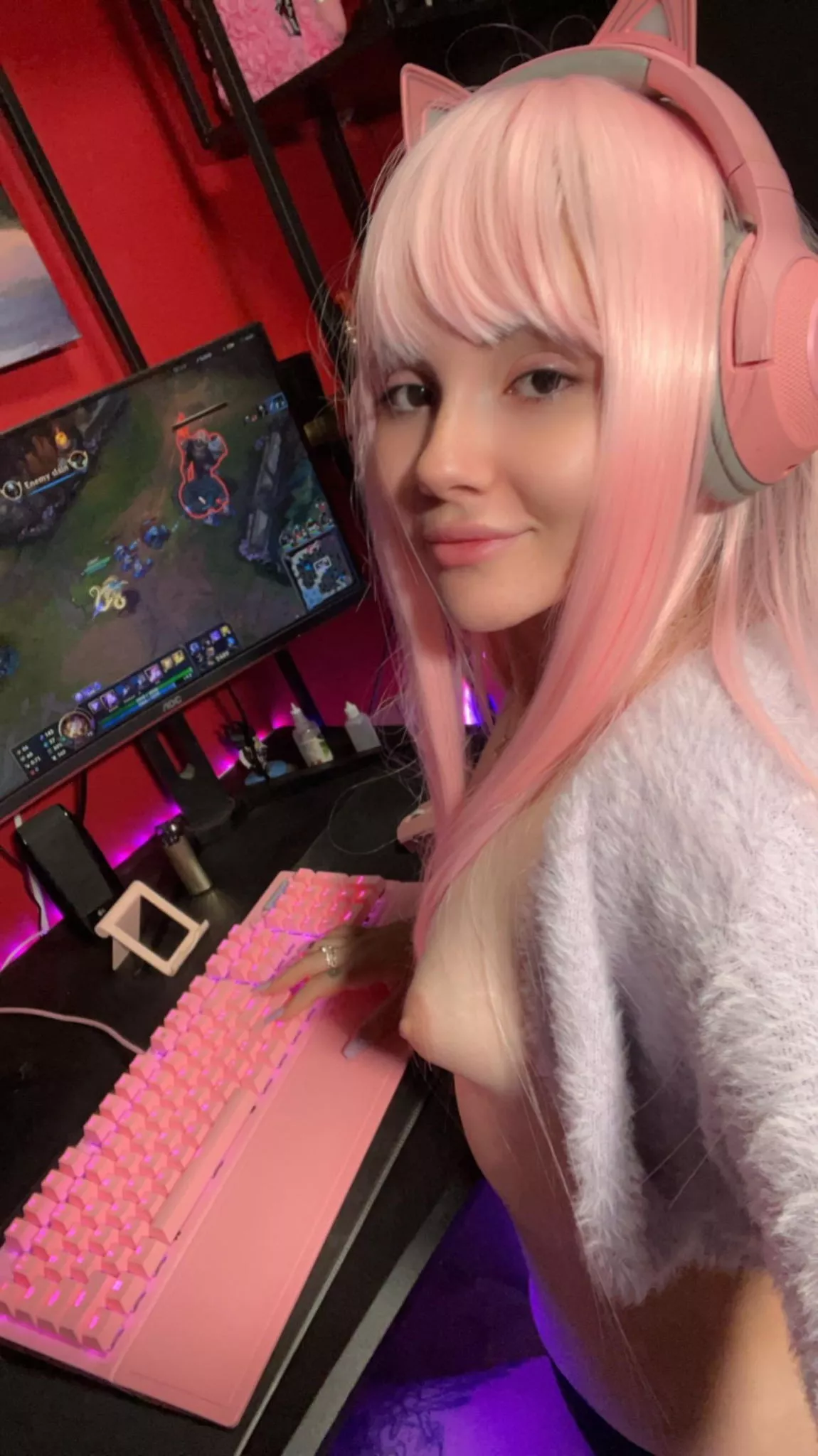 I don't have someone to play with, will you play with me?