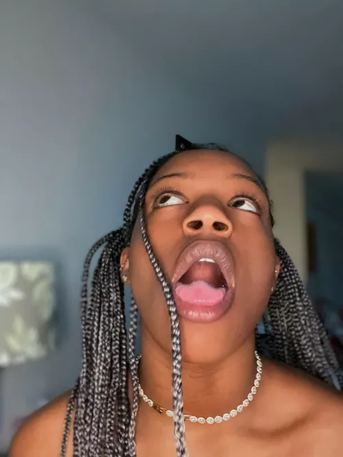 I wanna catch your HOTTT load ;) I NEVER miss