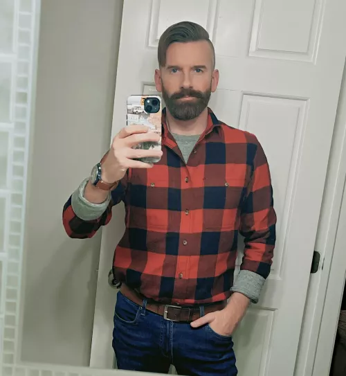 I’ve basically bought the same red flannel shirt for the last ten years. I like what I like! 😊