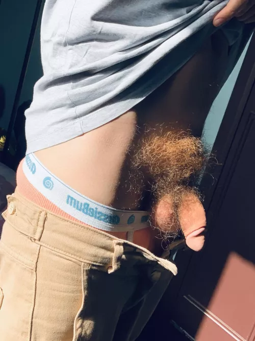 My big ball of red whool 🧶