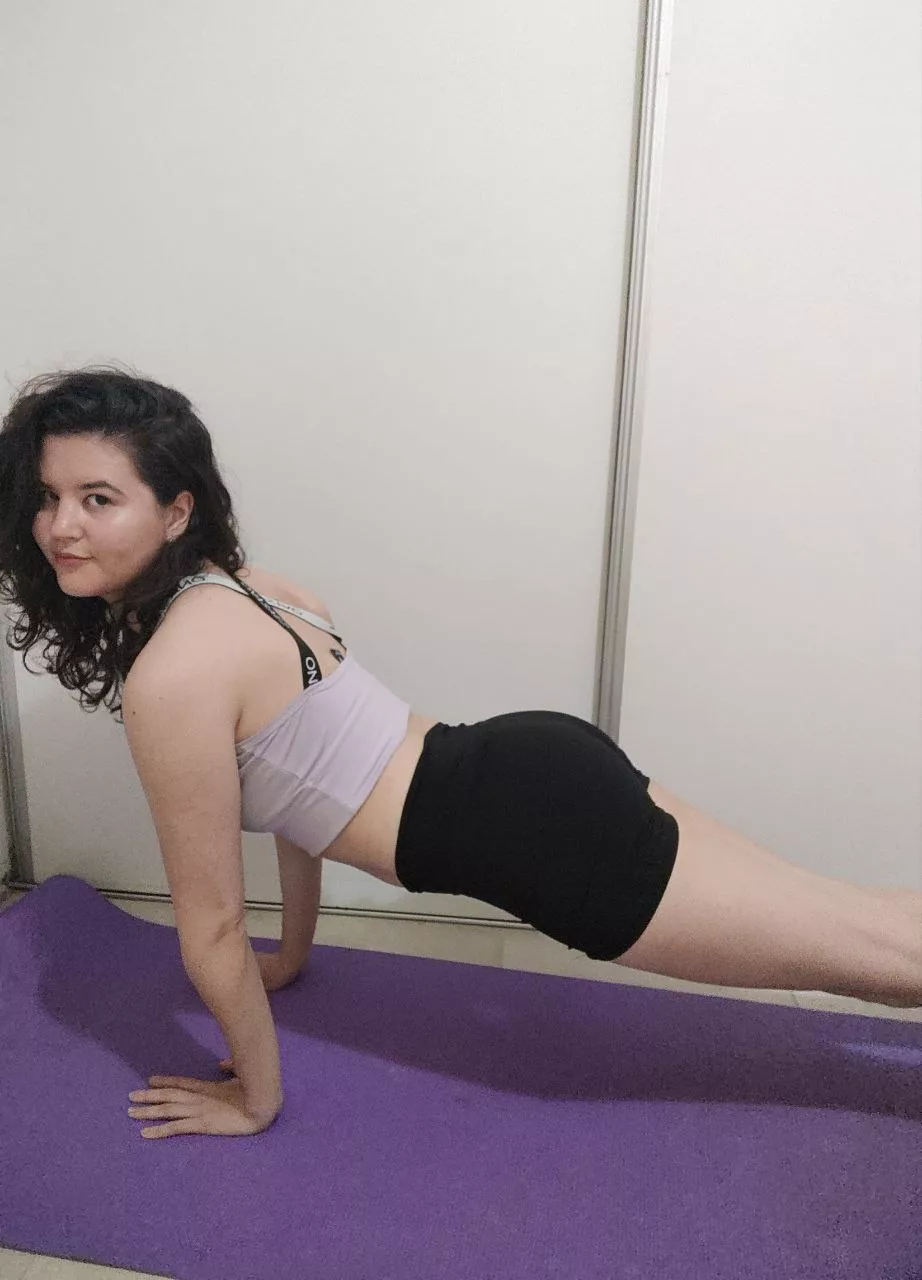 My room is messy now. Can I practice here with you?