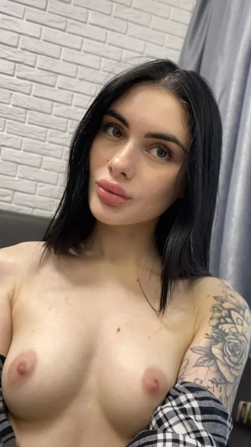 perfect squeezing size 🍒