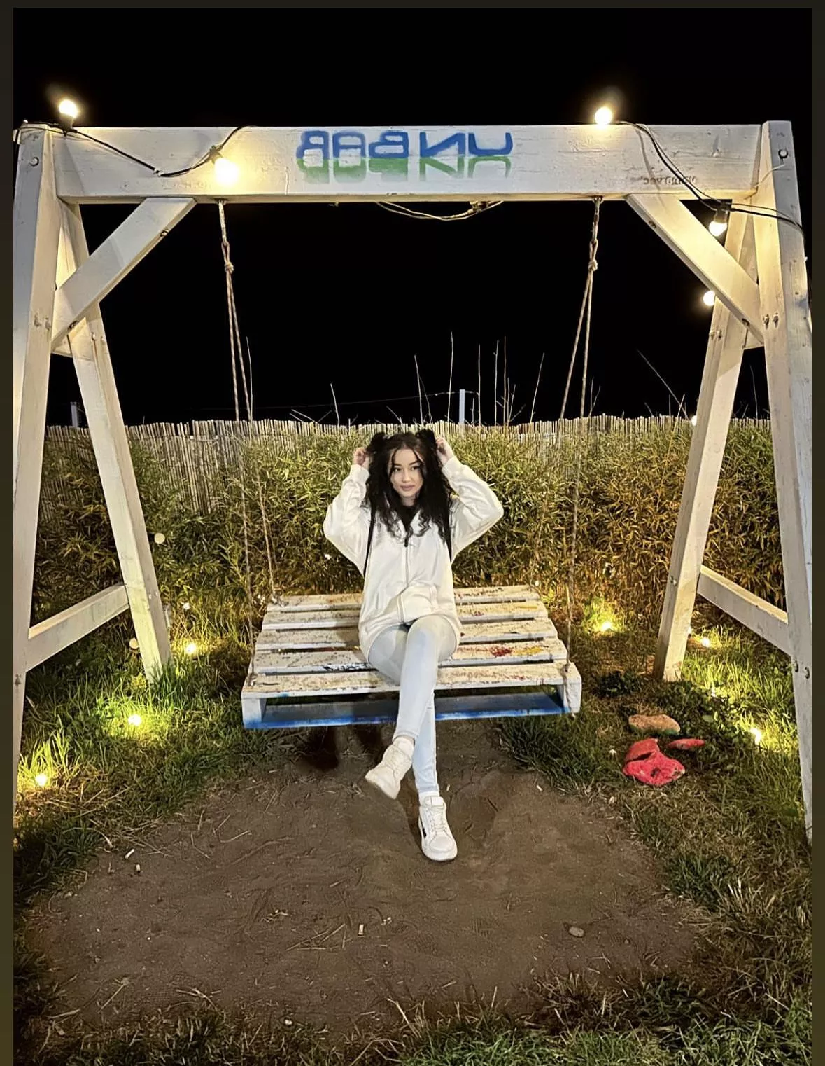 Waiting for my swing partner