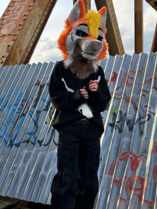 What do we have here heh~ perhaps a curious puppy? 😏🐾