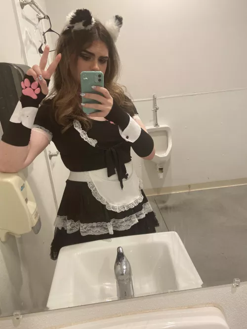 What if we met in the club bathroom?