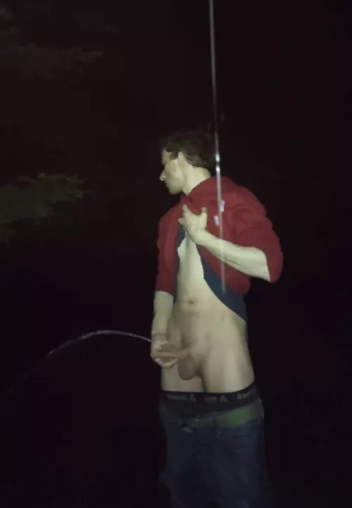 whose kink is seeing other men piss