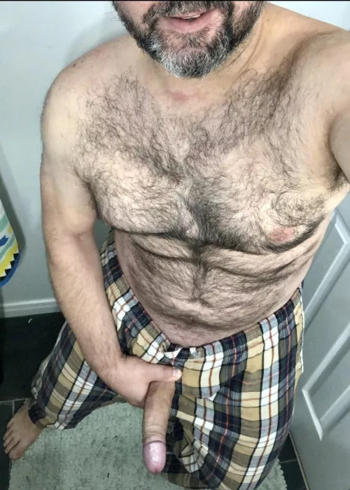 Dad pants may not be fashionable, but they certainly are practical. (43)