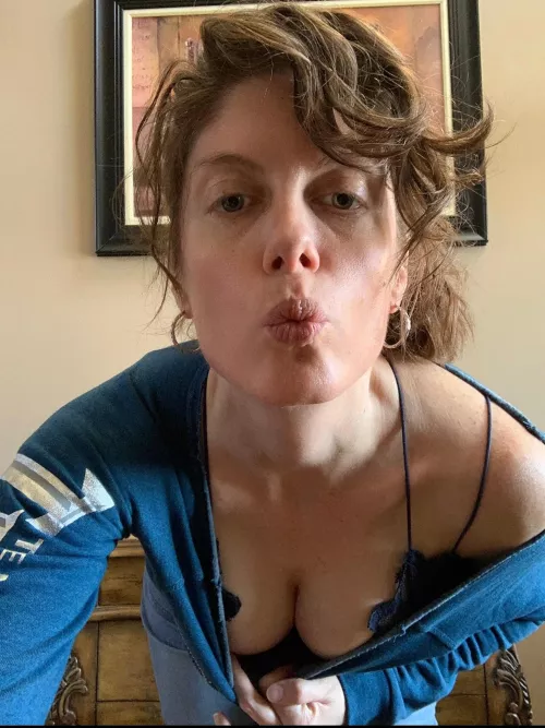 Down blouse for the Titans