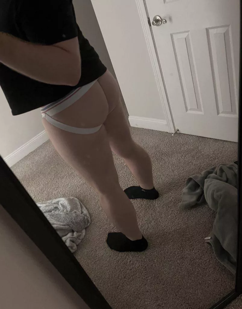 Feeling extra Caked up today 🫣 can’t help my self… Can you?